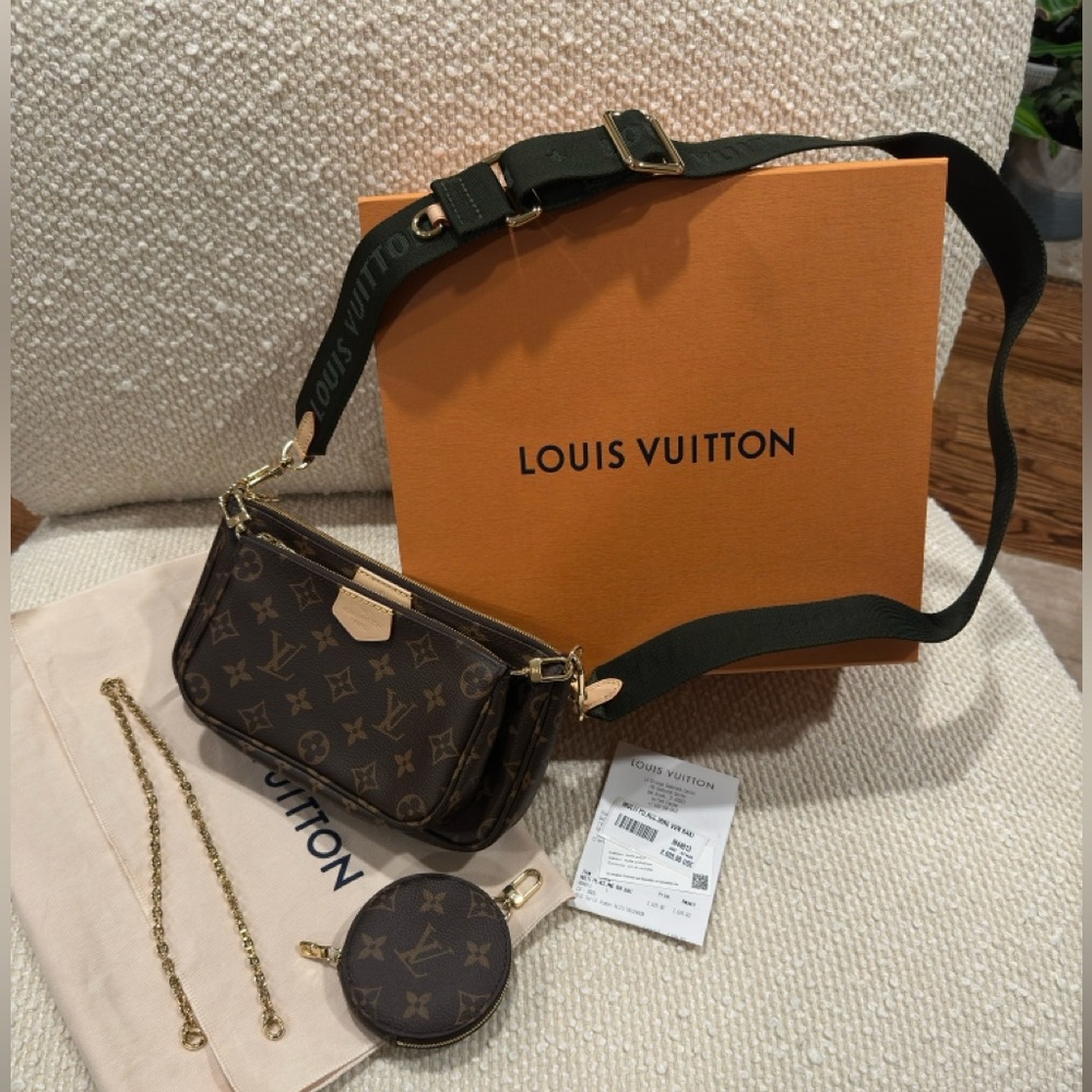 NWT LOUIS VUITTON Multi Pochette Accessoires